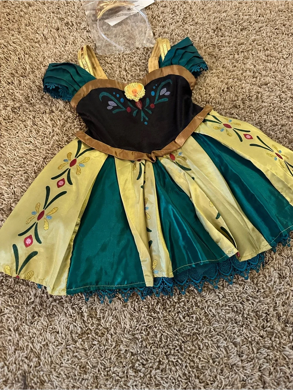 Disguise elegant teal